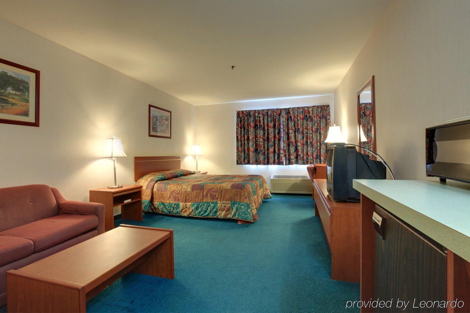 Americas Best Value Inn & Suites-Forest Grove/Hillsboro Room photo